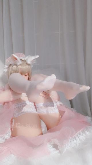 年轻的女老师英语怎么称呼_720HD在线观看