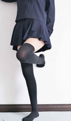 丝袜美腿短裙制服国产偷拍_超清神马影院手机在线
