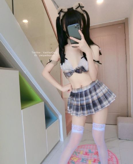 欧美性感美女黑丝_DVD免费观看超清