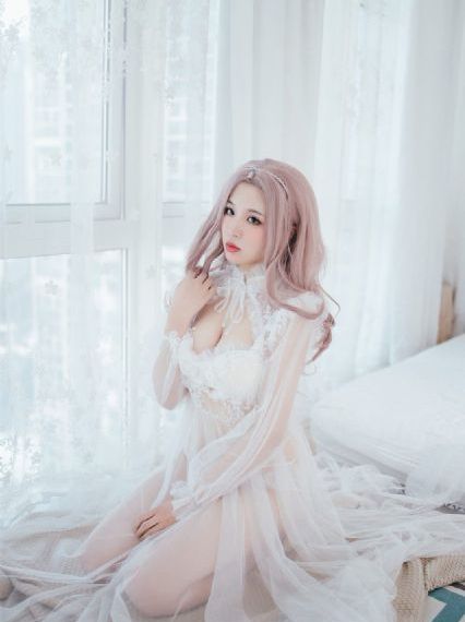 欧美内衣写真视频_高清免费播放