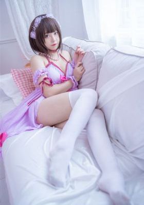欧美巨乳情趣肉色丝袜_剧情片电影全集观看